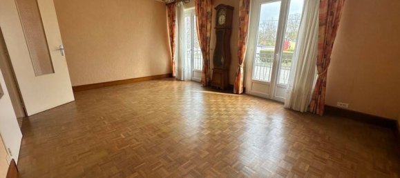 Villa de 3 dormitorios en Plouay, France No. 194146 3