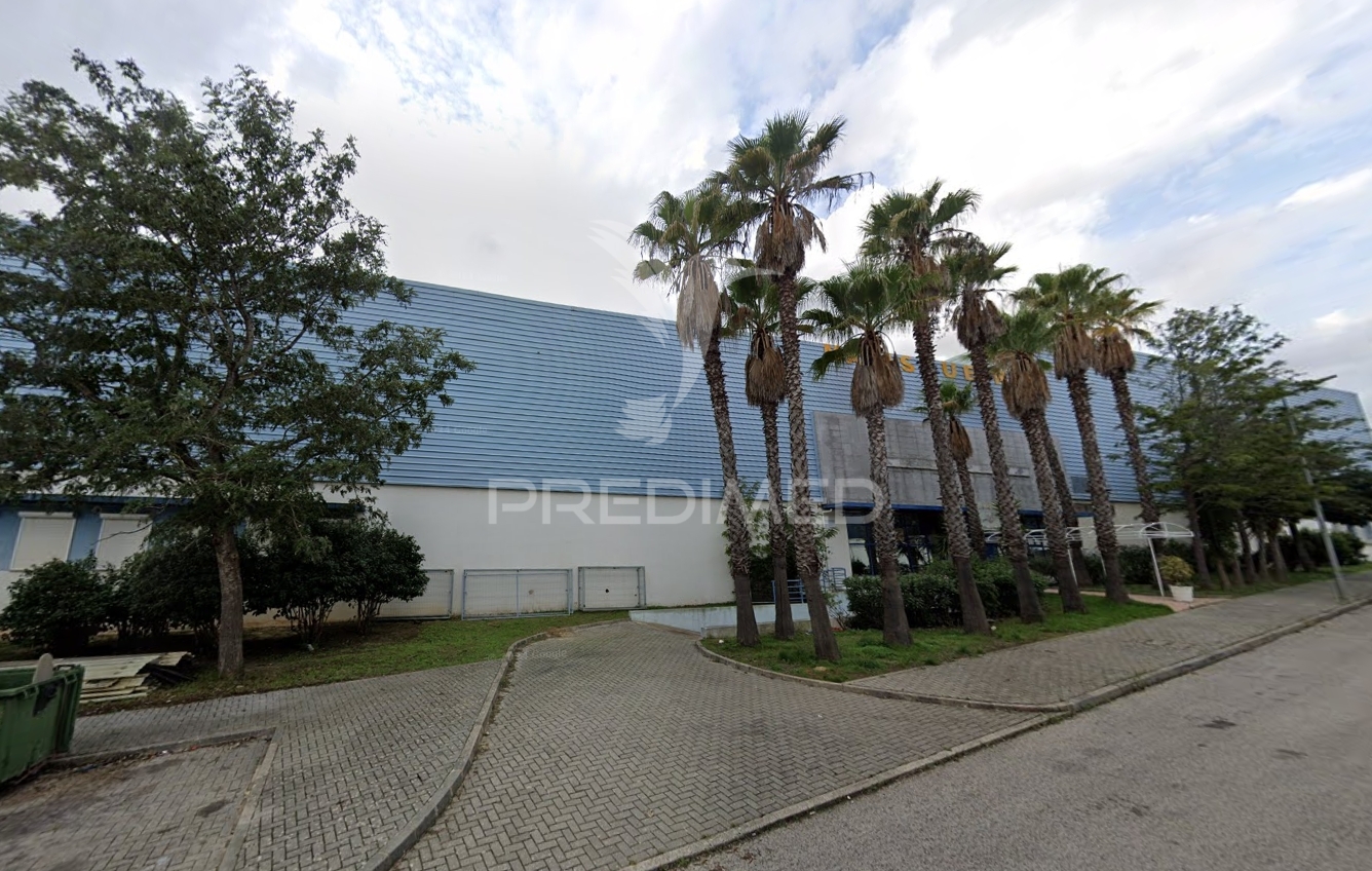 800m² Warehouse in Vialonga, Portugal No. 350049