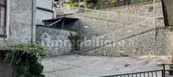 4 bedrooms Villa in Buglio in Monte, Italy No. 87288 6
