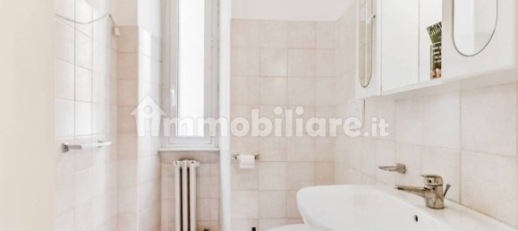 Apartamento de 3 dormitorios en Rome, Italy No. 32648 15