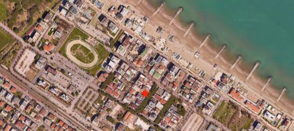 321m² Commercial property in Misano Adriatico, Italy No. 328005 8