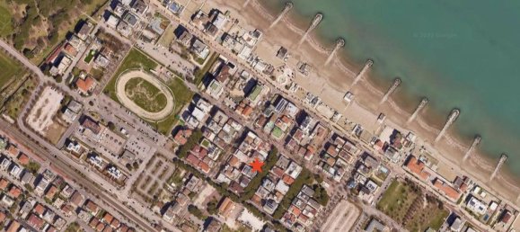 321m² Commercial property in Misano Adriatico, Italy No. 328005 11