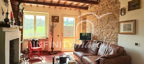 5 rooms House in Montecosaro, Italy No. 11756 16