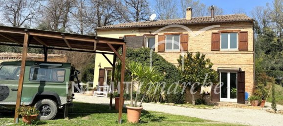 5 rooms House in Montecosaro, Italy No. 11756 28