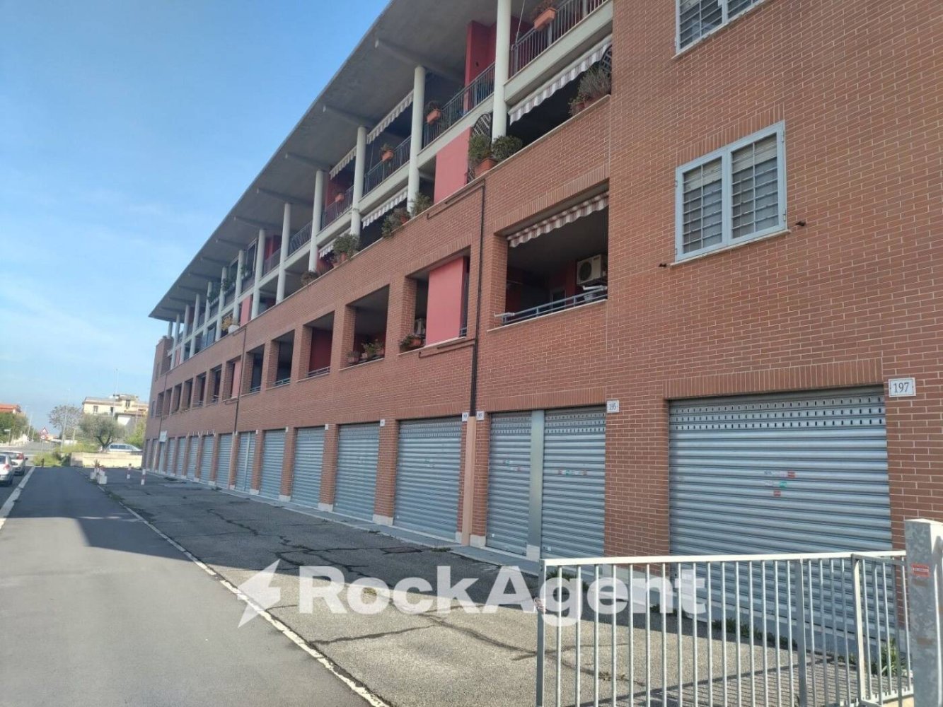 Gewerbliche Immobilie in Rome, Italy 654m², Nr. 317538