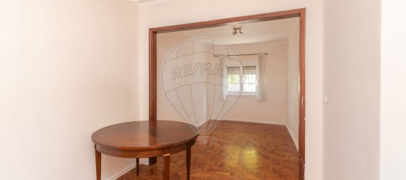 3 bedrooms House in Lisbon, Portugal No. 28830 32