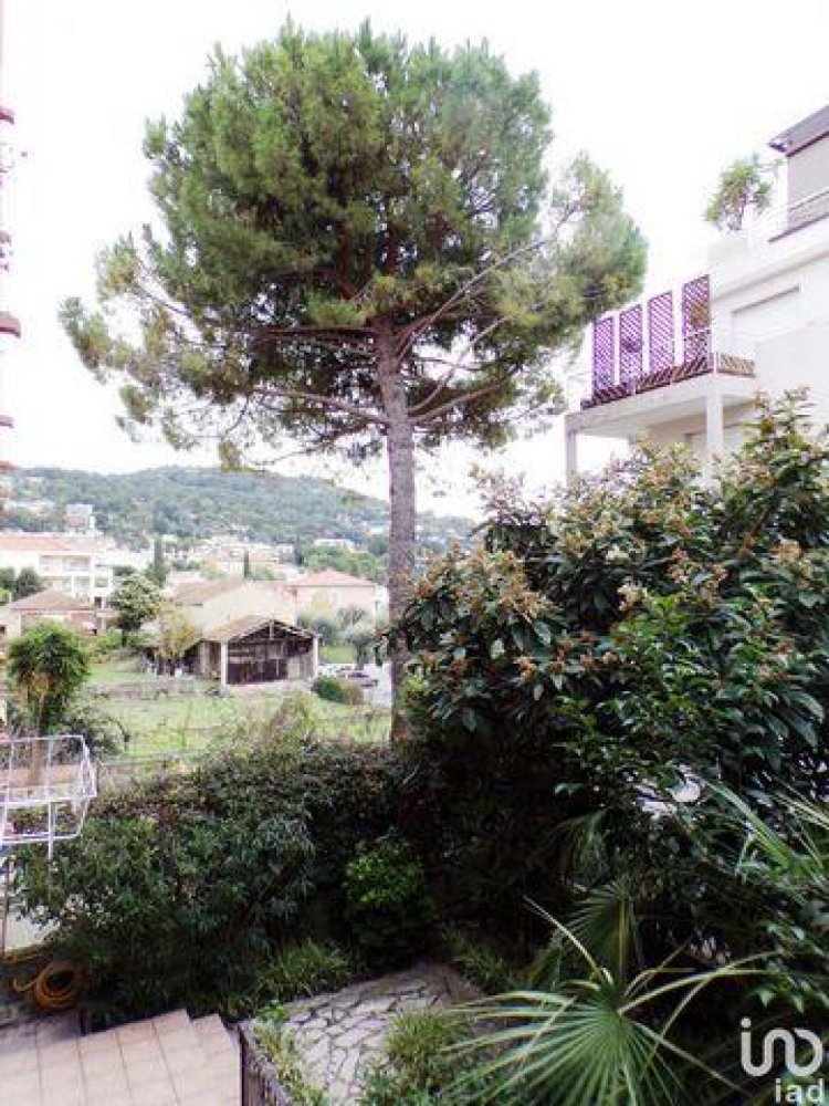 Студия в кондо  в Ле Канне, Франция № 7240