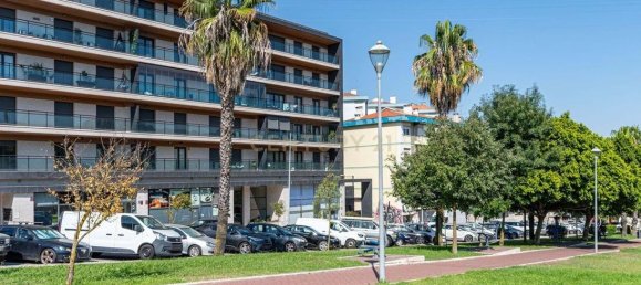 Gewerbliche Immobilie in Loures, Portugal 60m², Nr. 266247 2