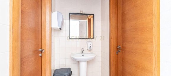 Gewerbliche Immobilie in Loures, Portugal 60m², Nr. 266247 11