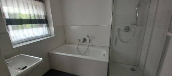 4-salle Appartement à Gotha, Germany No. 270213 23