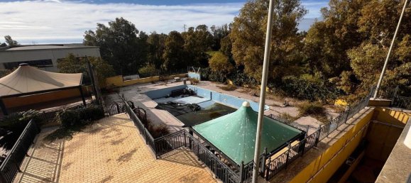 2-salle Appartement à Fiumicino, Italy No. 18190 71