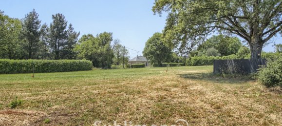 Terreno en Saint-Gildas-des-Bois, France No. 99734 3