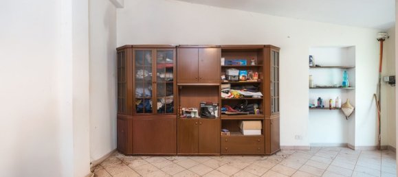 6 chambres Appartement à Rome, Italy No. 371508 10