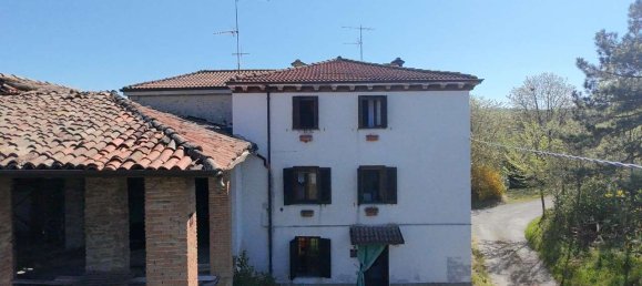 Дом с 4 комнатами в Колли Верди, Италия № 381983 12