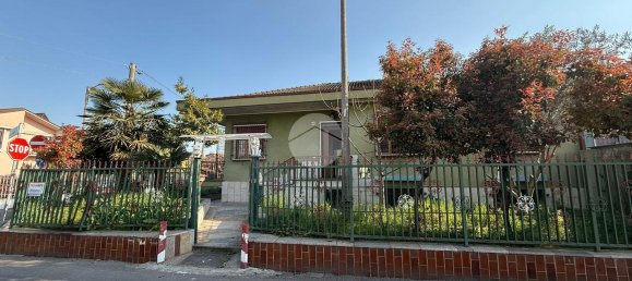 4غرفة فيلا في Paderno Dugnano, Italy رقم 159194 15