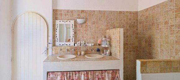 3 bedrooms House in Toulon, France No. 291144 9