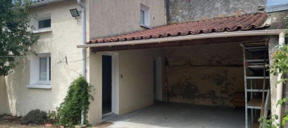 3 Schlafzimmer Villa in Deux-Sevres, France, Nr. 314993 2