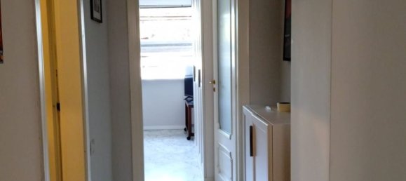 4-salle Appartement à Naples, Italy No. 228916 26