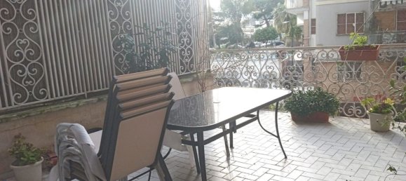 4-salle Appartement à Naples, Italy No. 228916 2