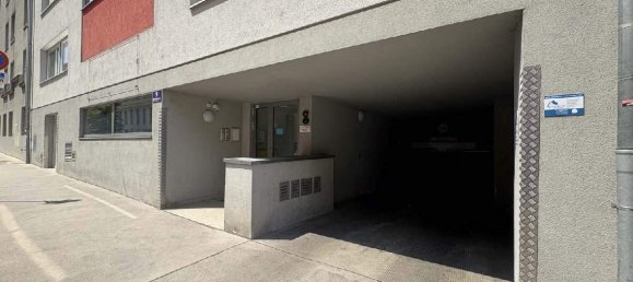  Parking in Ottakring, Austria No. 169155 2