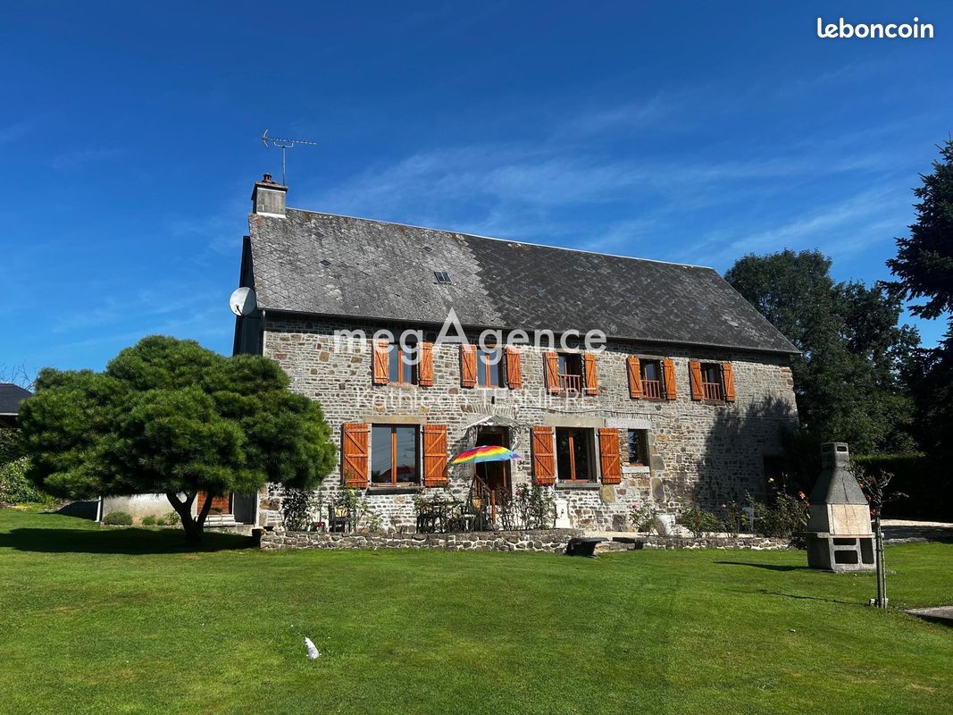 4 bedrooms House in Manche, France No. 357572