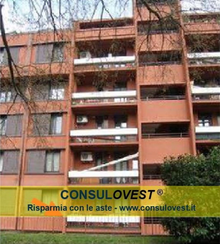 3 rooms Duplex in Basiglio, Italy No. 3705