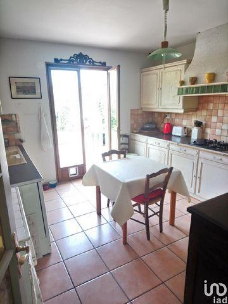 3 bedrooms House in Valdoie, France No. 28987