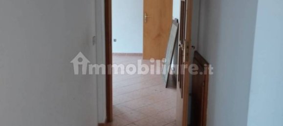 Вилла с 4 спальнями в Лагонегро, Италия № 31860 35