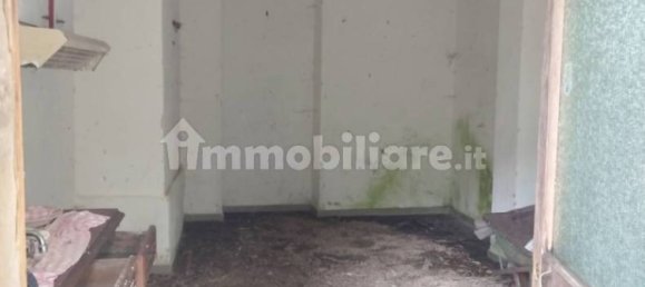 Вилла с 4 спальнями в Лагонегро, Италия № 31860 32