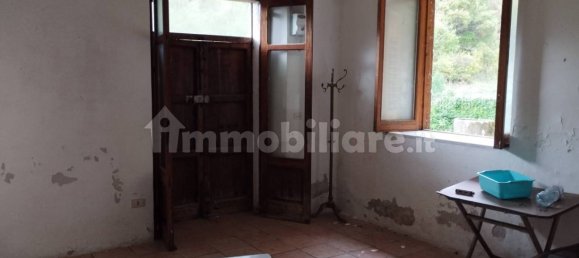 Вилла с 4 спальнями в Лагонегро, Италия № 31860 48