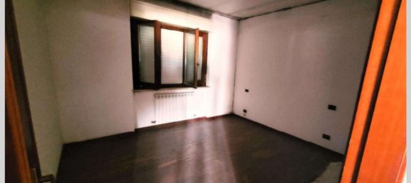 3 Schlafzimmer Wohnung in Foligno, Italy, Nr. 310994 32