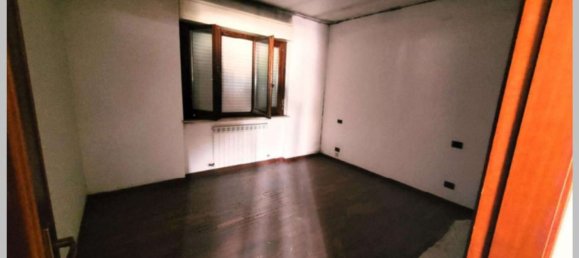 3 Schlafzimmer Wohnung in Foligno, Italy, Nr. 310994 16