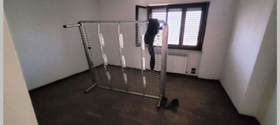 3 Schlafzimmer Wohnung in Foligno, Italy, Nr. 310994 17