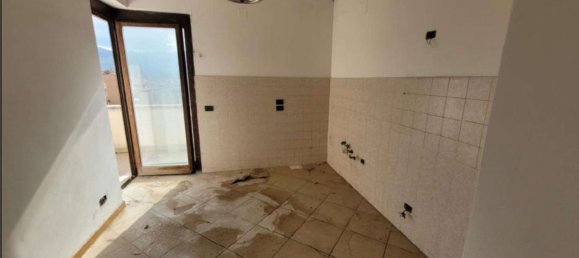 3 Schlafzimmer Wohnung in Foligno, Italy, Nr. 310994 3