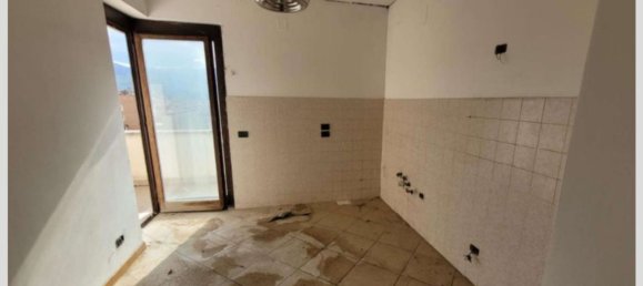 3 Schlafzimmer Wohnung in Foligno, Italy, Nr. 310994 38