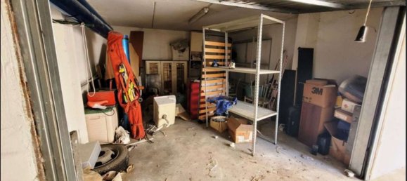 3 Schlafzimmer Wohnung in Foligno, Italy, Nr. 310994 9