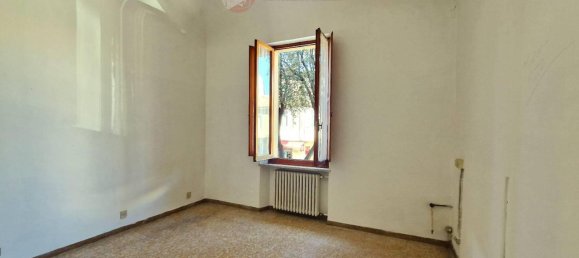 5 rooms Apartment in Morciano di Romagna, Italy No. 32997 3