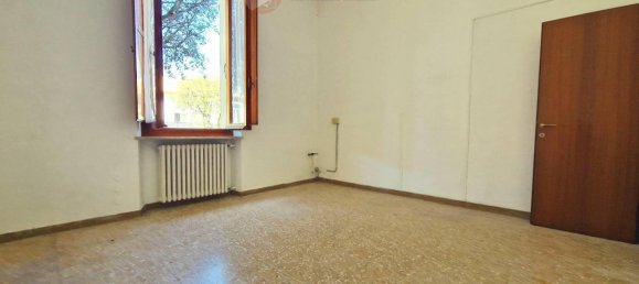 5 rooms Apartment in Morciano di Romagna, Italy No. 32997 4