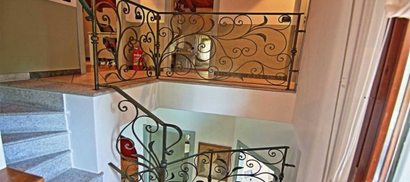 4 غرف نوم فيلا في Baveno, Italy رقم 166406 26