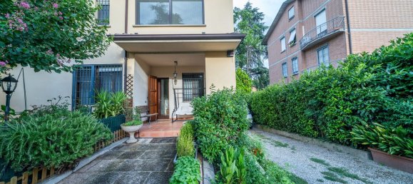 5 bedrooms Duplex in Reggio Emilia, Italy No. 349381 2