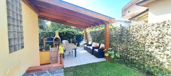 5 rooms Villa in Massa, Italy No. 105322 13