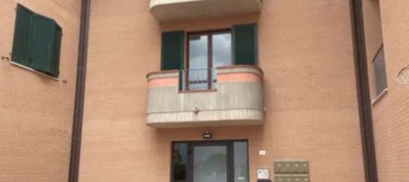 5 rooms Apartment in Montecassiano, Italy No. 96667 6