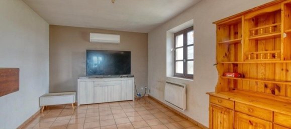 2 bedrooms House in Saint-Cirq, France No. 192645 3