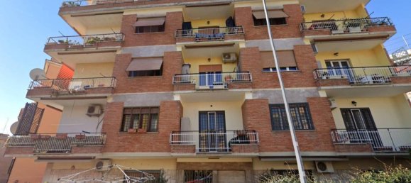 3 rooms Apartment in Rome, Italy No. 150826 5