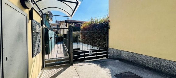 Garage in Cabiate, Italy 16m², Nr. 362342 11