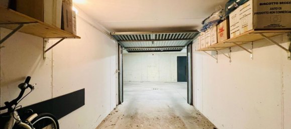 Garage in Cabiate, Italy 16m², Nr. 362342 8