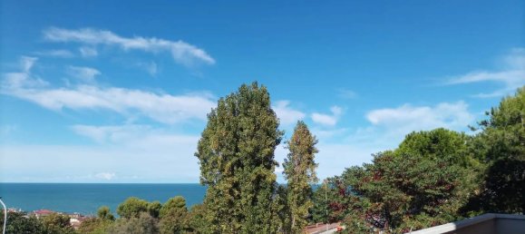 4 rooms Apartment in Falconara Marittima, Italy No. 146428 2