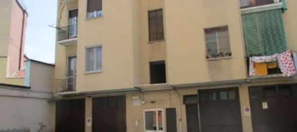 3 rooms Apartment in Milan, Italy No. 246326 2