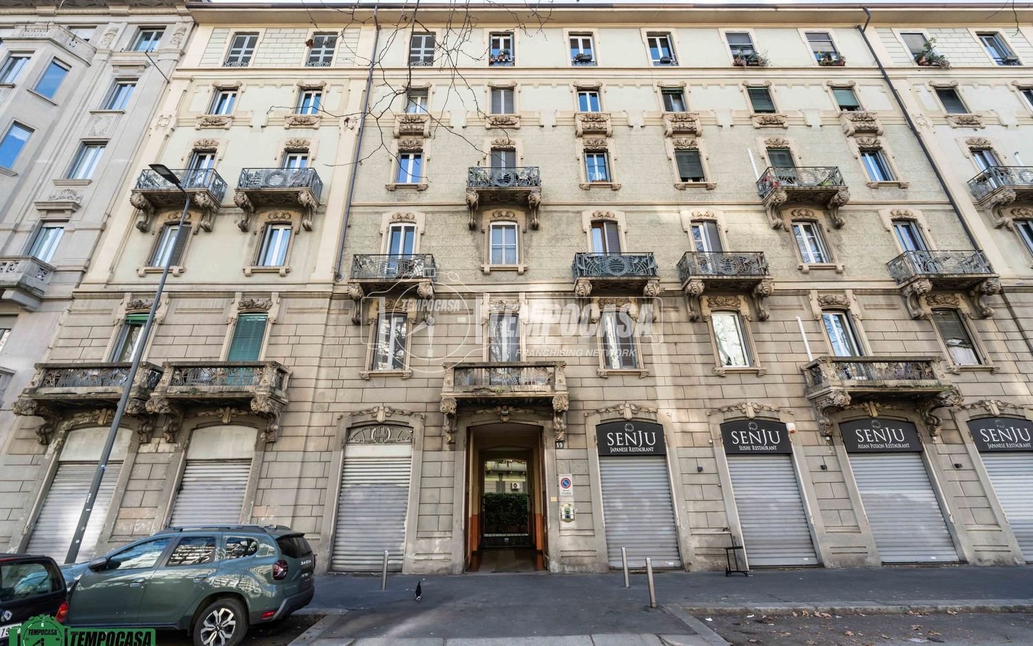 Apartamento de 3 habitaciónes en Milan, Italy No. 249266