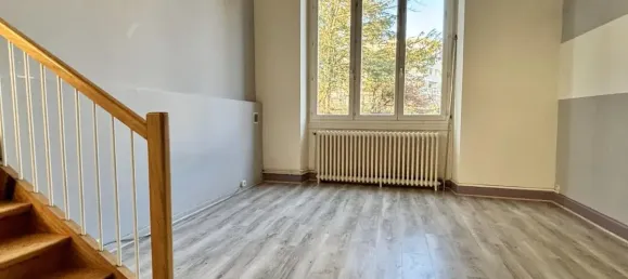 Apartamento de 1 dormitorio en Voiron, France No. 299761 2